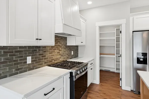 $443,000 | 4618 West 12th Street, Davenport, IA 52804