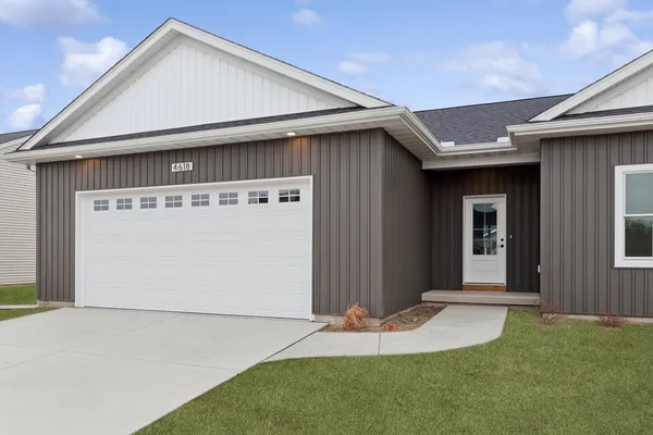 $443,000 | 4618 West 12th Street, Davenport, IA 52804