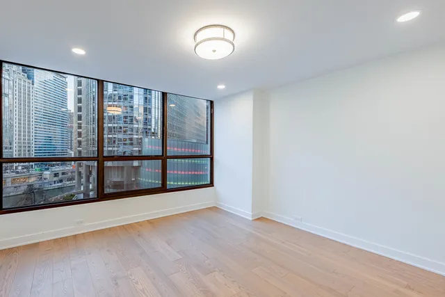 $2,650 | 405 North Wabash Avenue, Unit 207, Chicago, IL 60611