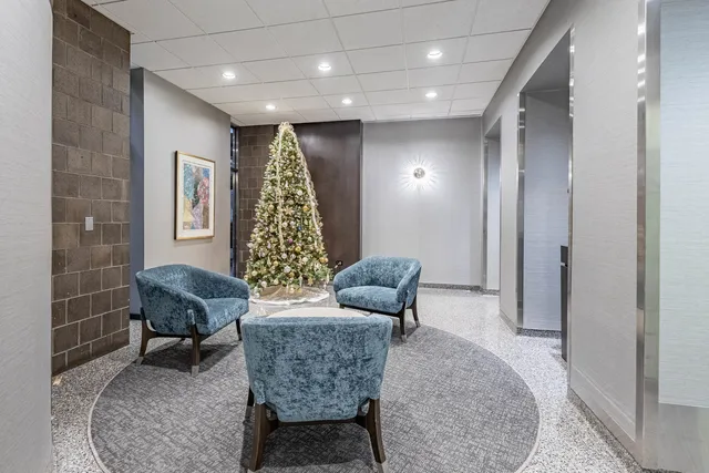 $2,650 | 405 North Wabash Avenue, Unit 207, Chicago, IL 60611