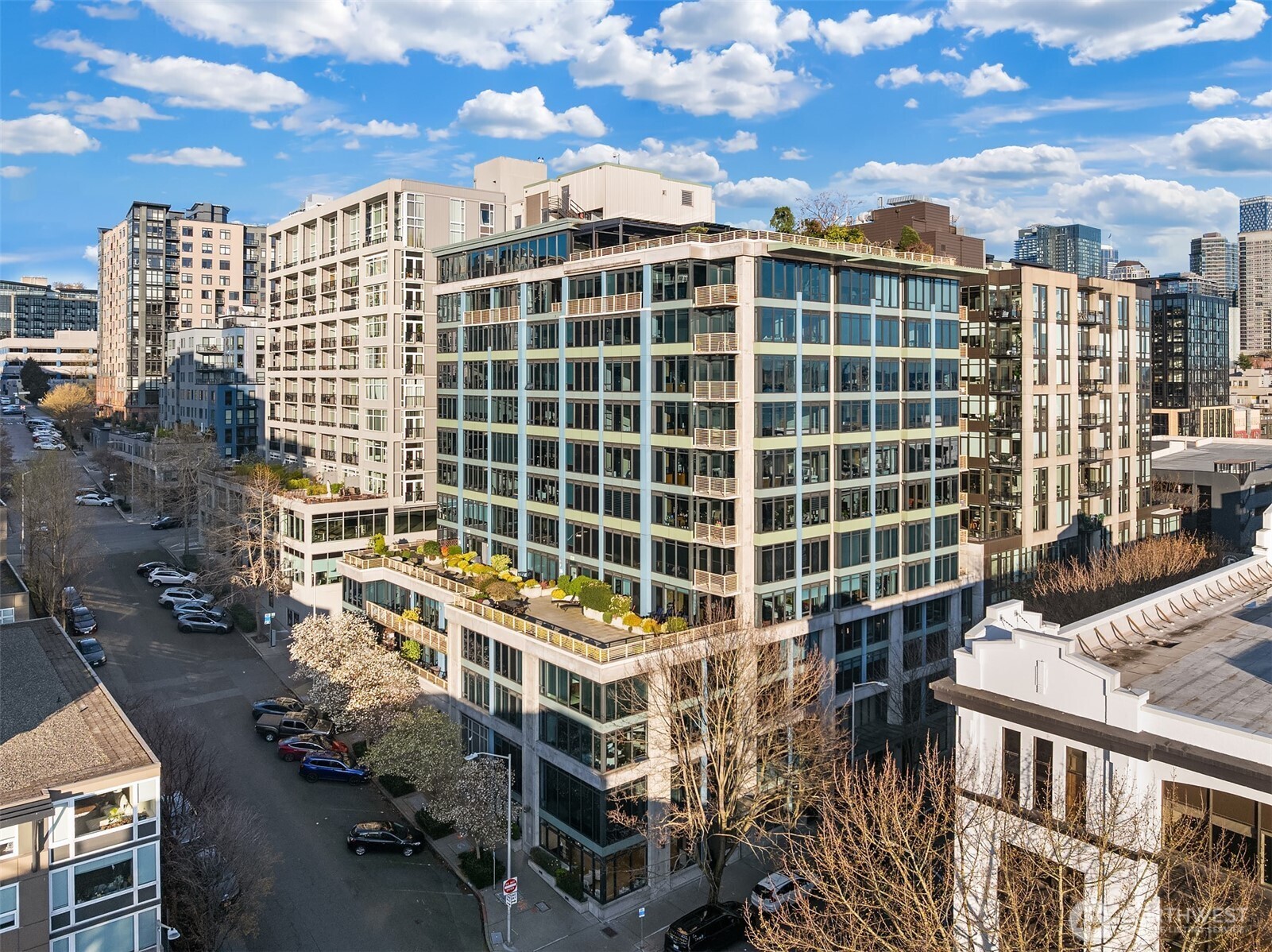 2716 Elliott Avenue, Unit 402 Seattle, WA 98121 - Photo 30 of 33