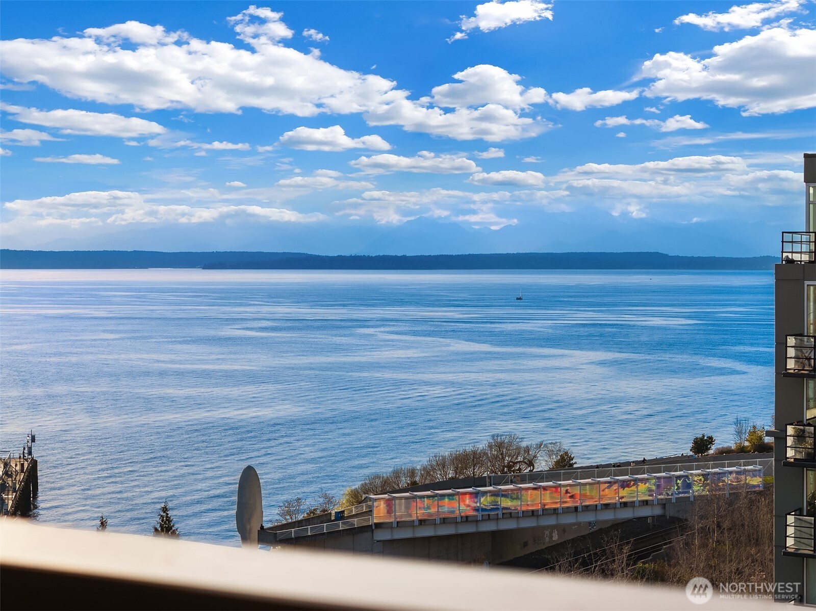 2716 Elliott Avenue, Unit 402 Seattle, WA 98121 - Photo 33 of 33