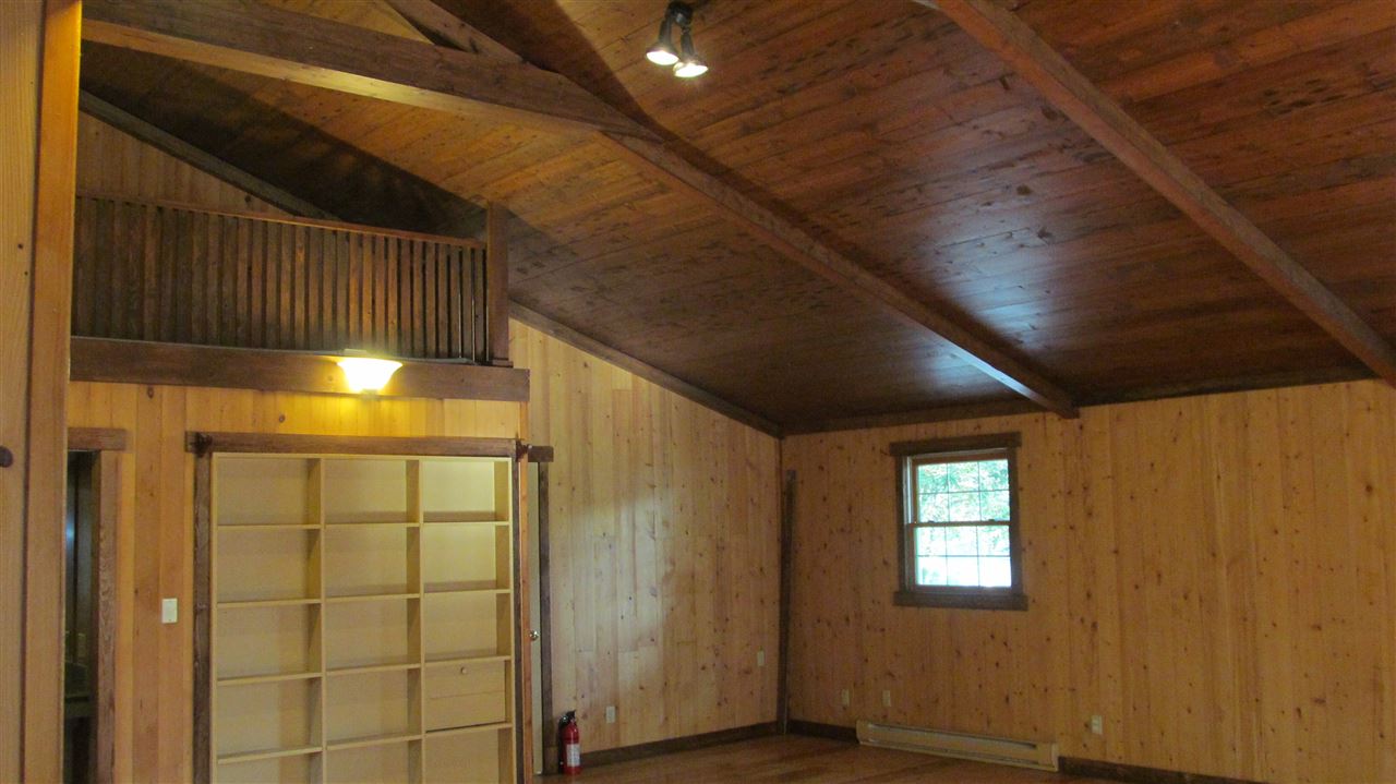 1628 Gillieron Road Fort Wayne, IN 46825 - Photo 7 of 36