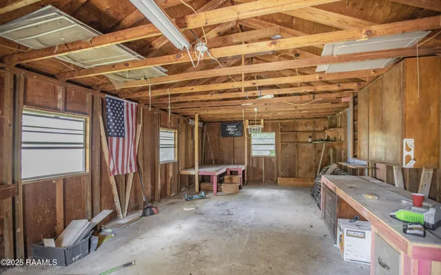 $2,250 | 301 Estainville Avenue, Lafayette, LA 70508