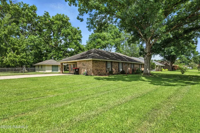 $2,250 | 301 Estainville Avenue, Lafayette, LA 70508