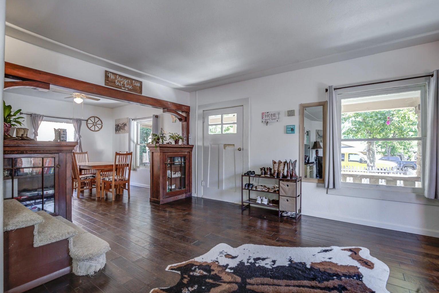 421 Lincoln Street Red Bluff, CA 96080 - Photo 8 of 41