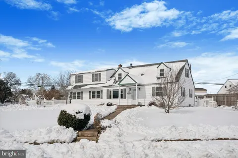$535,000 | 513 Stewart Road, Hatboro, PA 19040