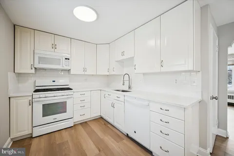 $535,000 | 513 Stewart Road, Hatboro, PA 19040