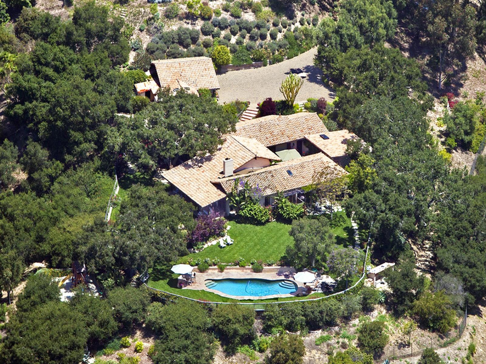 2332 Bella Vista Drive Santa Barbara, CA 93108 - Photo 3 of 11 20110729004809124001000000-o