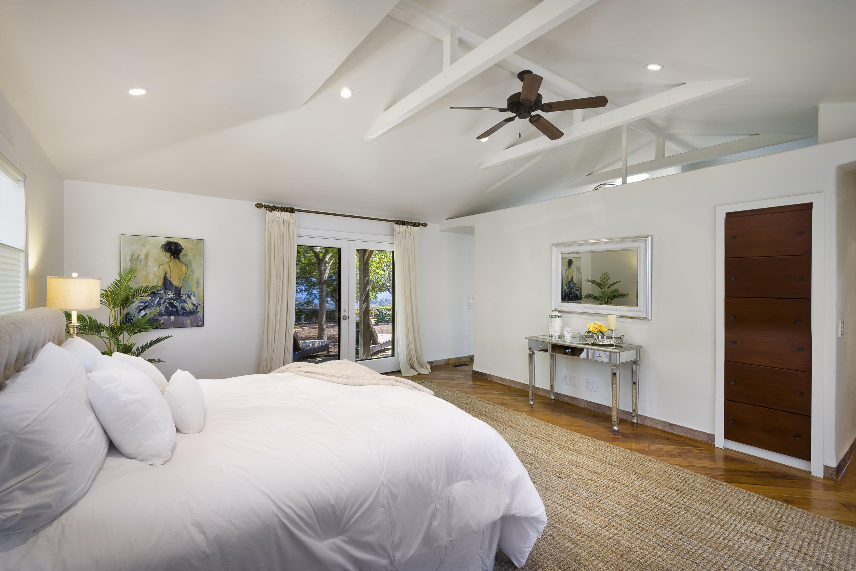 2332 Bella Vista Drive Santa Barbara, CA 93108 - Photo 6 of 11 MasterBedRoom