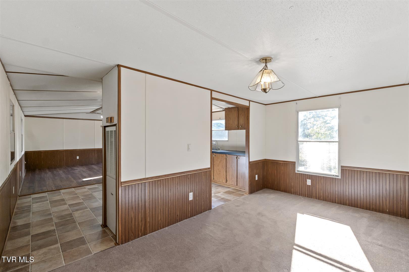 565 Greene Mountain Road Greeneville, TN 37743 - Photo 11 of 50 10