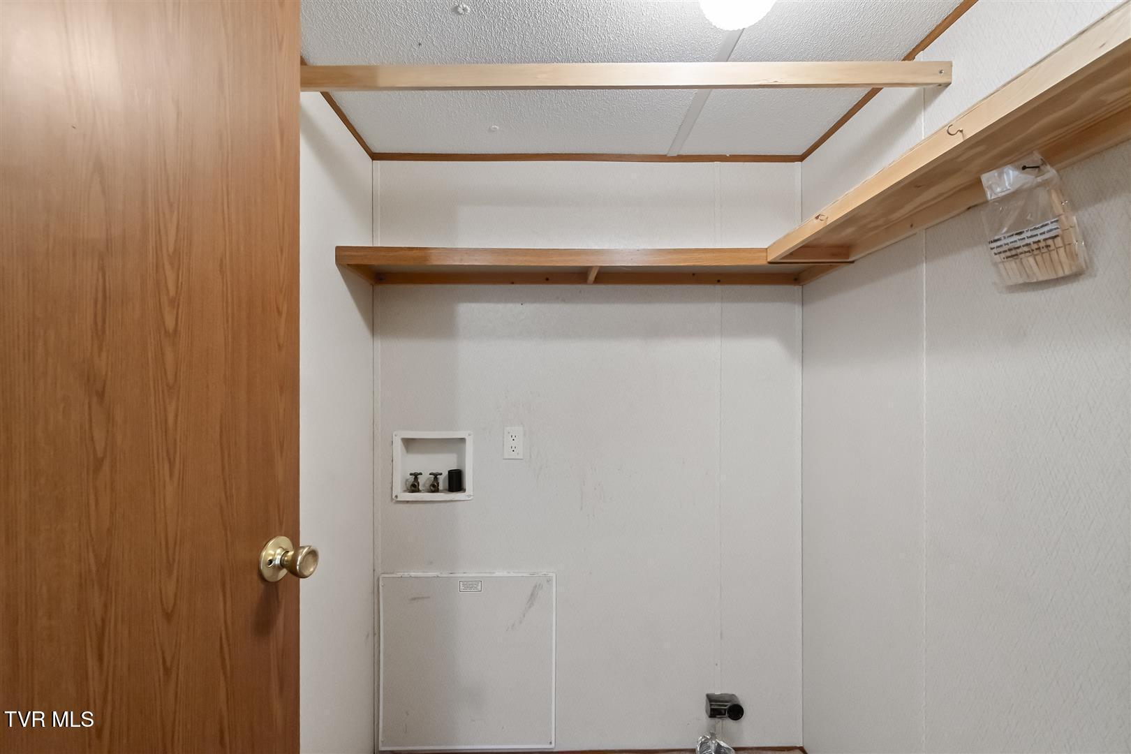 565 Greene Mountain Road Greeneville, TN 37743 - Photo 13 of 50 12