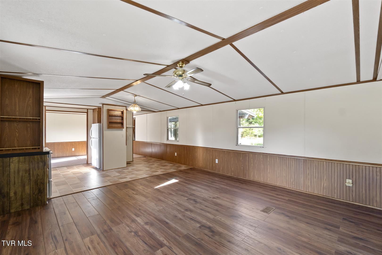 565 Greene Mountain Road Greeneville, TN 37743 - Photo 6 of 50 5