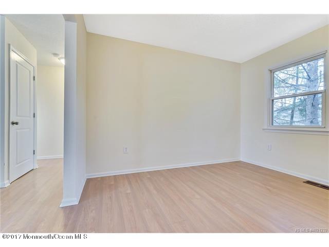 225 Spray Road Manahawkin, NJ 08050 - Photo 12 of 31 12