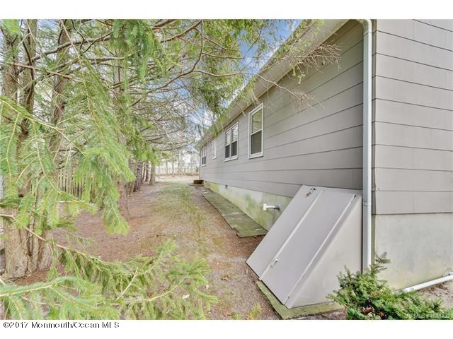225 Spray Road Manahawkin, NJ 08050 - Photo 29 of 31 29