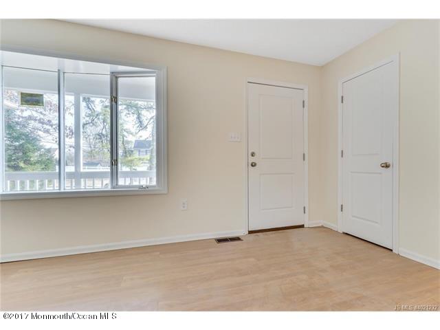 225 Spray Road Manahawkin, NJ 08050 - Photo 5 of 31 5