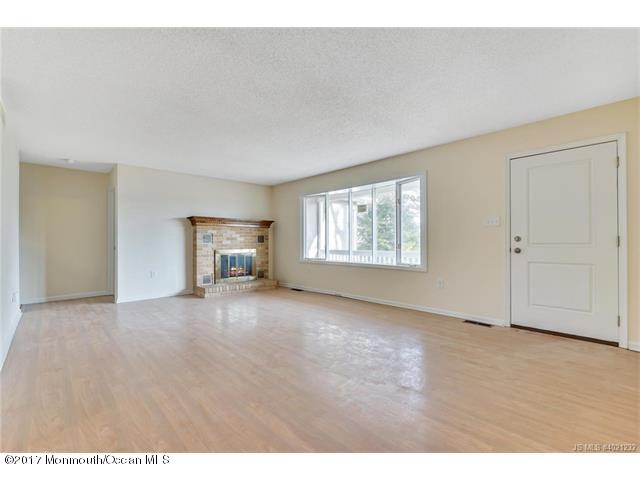 225 Spray Road Manahawkin, NJ 08050 - Photo 7 of 31 7