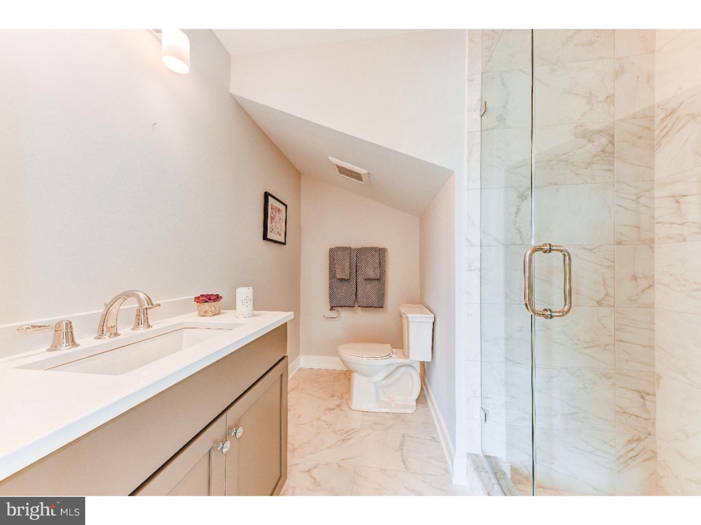 170 Old York Road, Unit 3 New Hope, PA 18938 - Photo 20 of 23 Guest Room