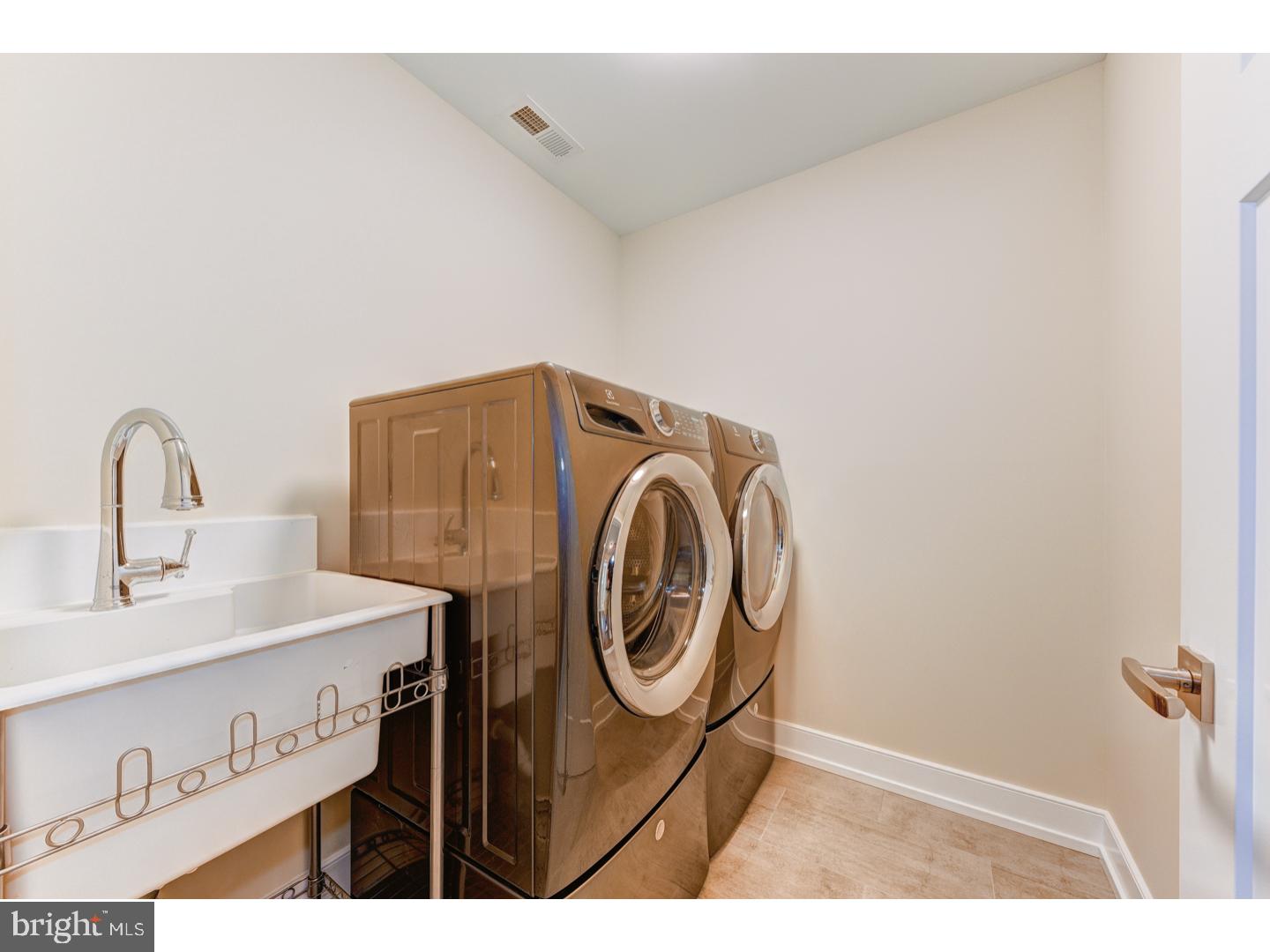 170 Old York Road, Unit 3 New Hope, PA 18938 - Photo 21 of 23 Laundry Room