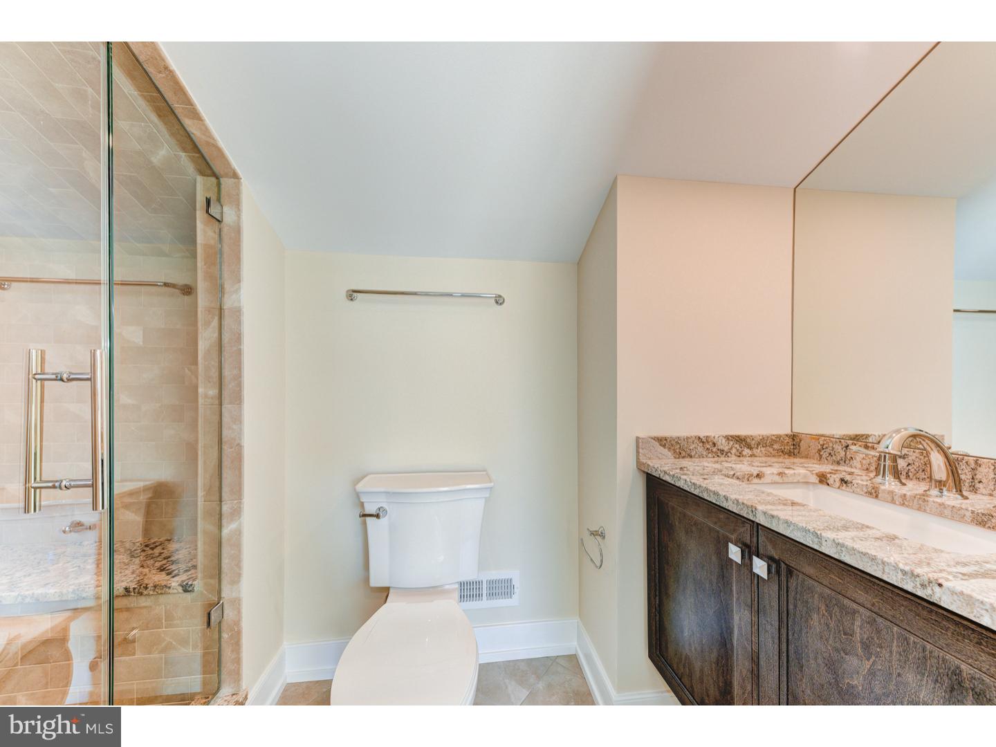 170 Old York Road, Unit 3 New Hope, PA 18938 - Photo 22 of 23 Guest Room