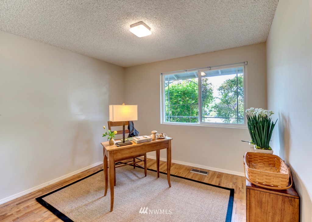 1624 Kennewick Court Southeast Renton, WA 98055 - Photo 16 of 25 Gallery Image 16