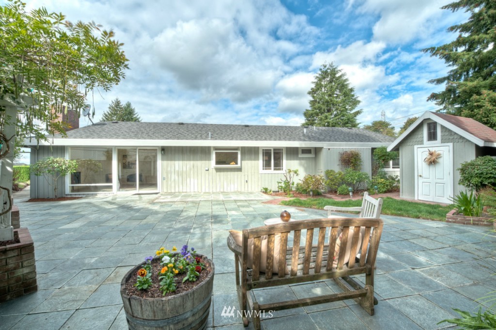 1624 Kennewick Court Southeast Renton, WA 98055 - Photo 24 of 25 Gallery Image 24