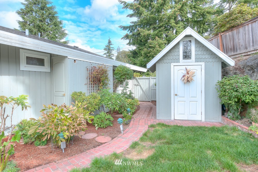 1624 Kennewick Court Southeast Renton, WA 98055 - Photo 25 of 25 Gallery Image 25