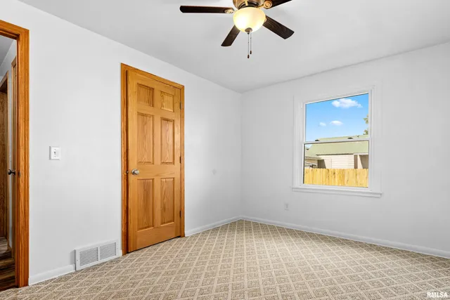 $164,500 | 613 North School Avenue, Minier, IL 61759