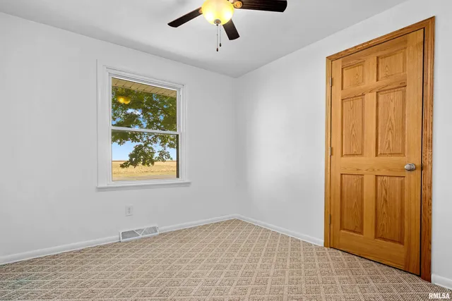 $164,500 | 613 North School Avenue, Minier, IL 61759