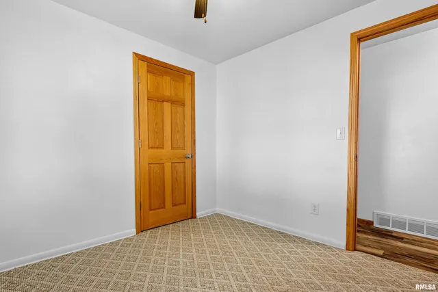 $164,500 | 613 North School Avenue, Minier, IL 61759