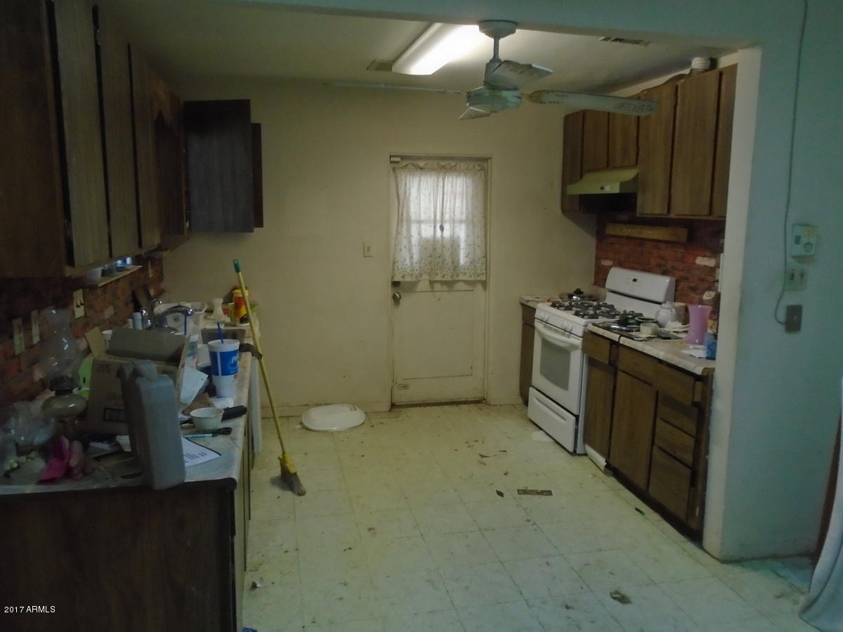 9232 North 2nd Avenue Phoenix, AZ 85021 - Photo 33 of 39 082
