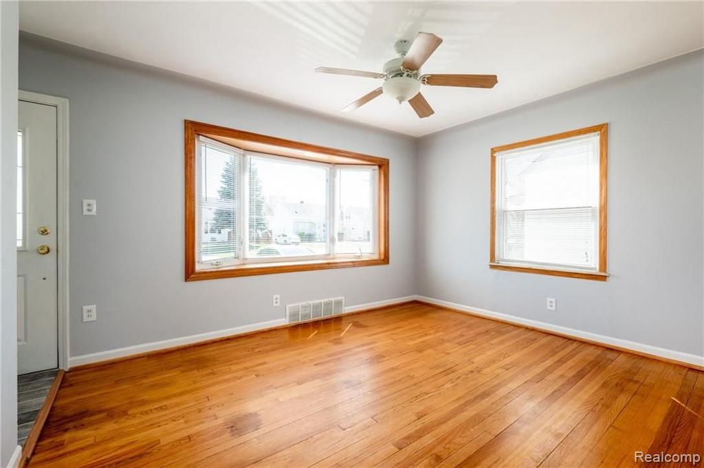 3974 Mildred Street Wayne, MI 48184 - Photo 6 of 28