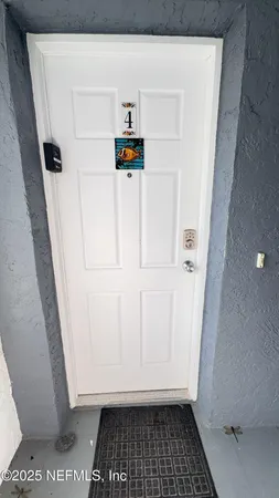 a view of utility room