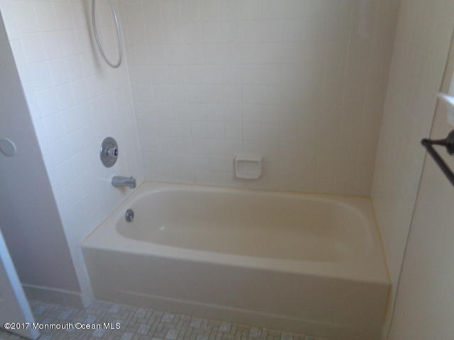 7 Sweet Gum Road Howell, NJ 07731 - Photo 9 of 30 a close view of a bathtub in bathroom