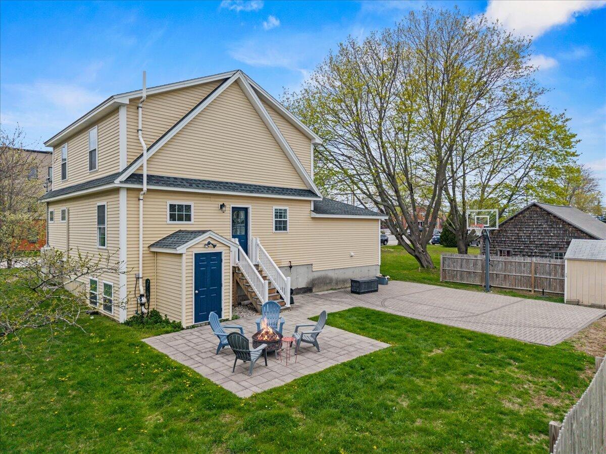 8 Fairfield Road Scarborough, ME 04074 - Photo 8 of 47 05-8 Fairfield-5