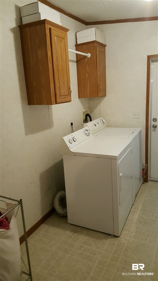 16037 Pecan View Drive Loxley, AL 36551 - Photo 16 of 19 Laundry