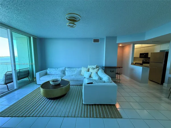 $4,800 | 800 Claughton Island Drive, Unit 703, Miami, FL 33131