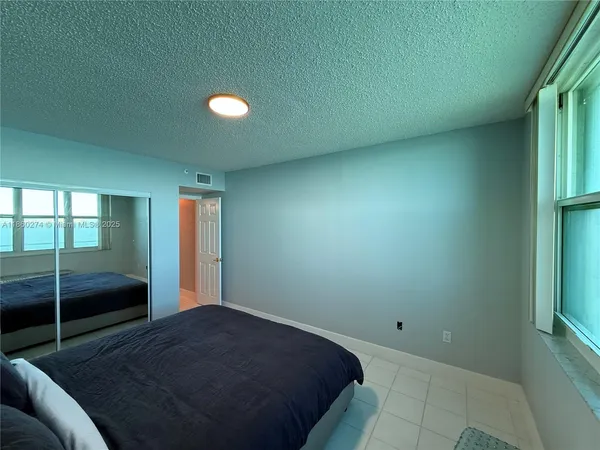 $4,800 | 800 Claughton Island Drive, Unit 703, Miami, FL 33131