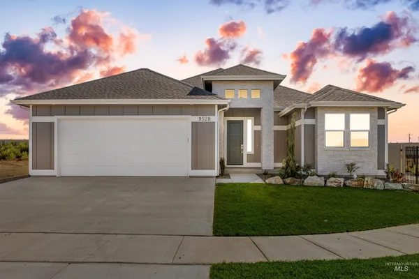 $599,900 | 9528 Green Cottage Avenue, Kuna, ID 83634