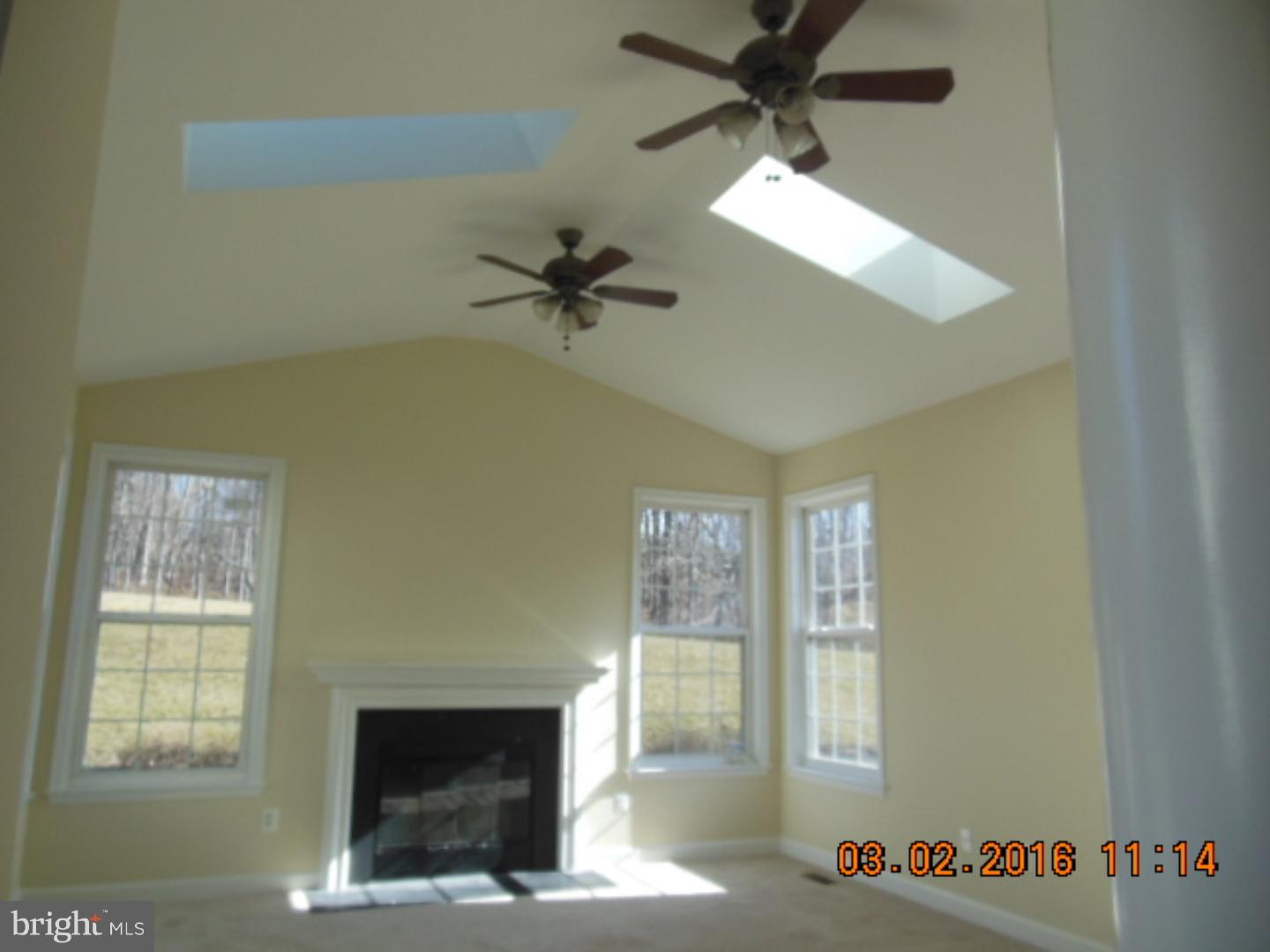 235 Stauffer Road Pottstown, PA 19465 - Photo 2 of 20 Family Room