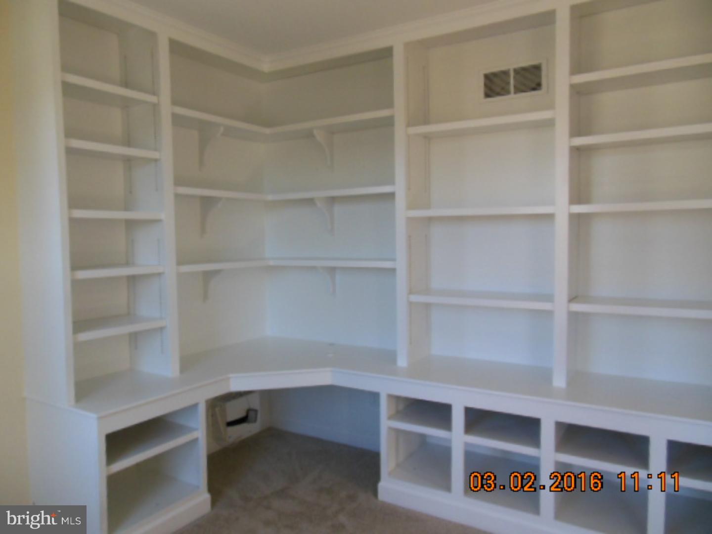 235 Stauffer Road Pottstown, PA 19465 - Photo 4 of 20 Office / Study