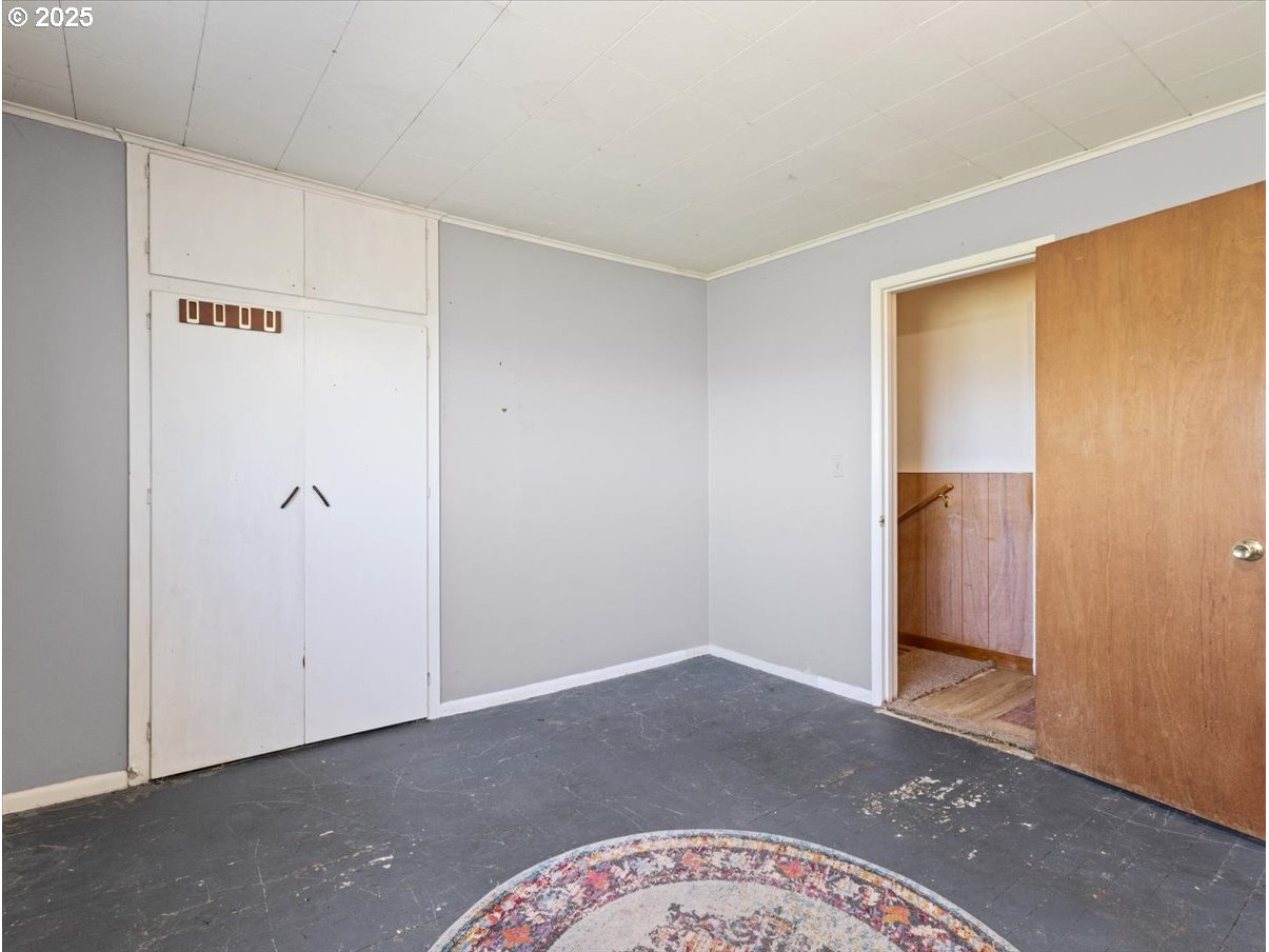 1800 Northeast Corbett Hill Road Corbett, OR 97019 - Photo 19 of 38 Sun Room