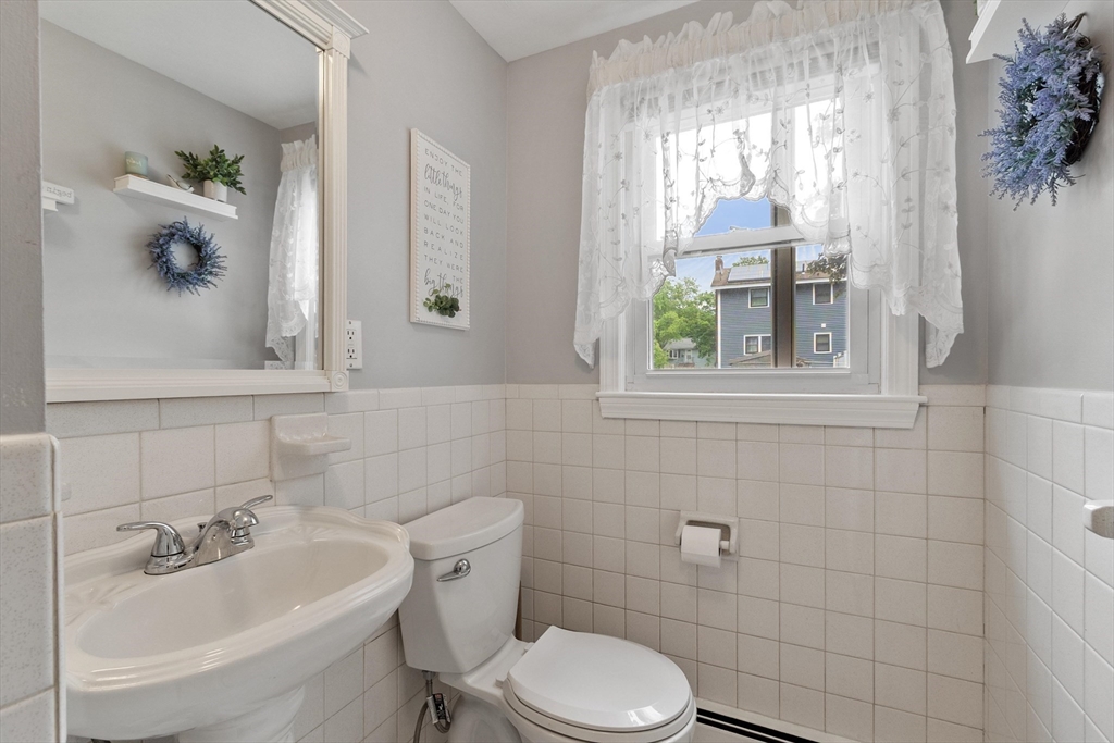 41 Ord Street Salem, MA 01970 - Photo 18 of 34