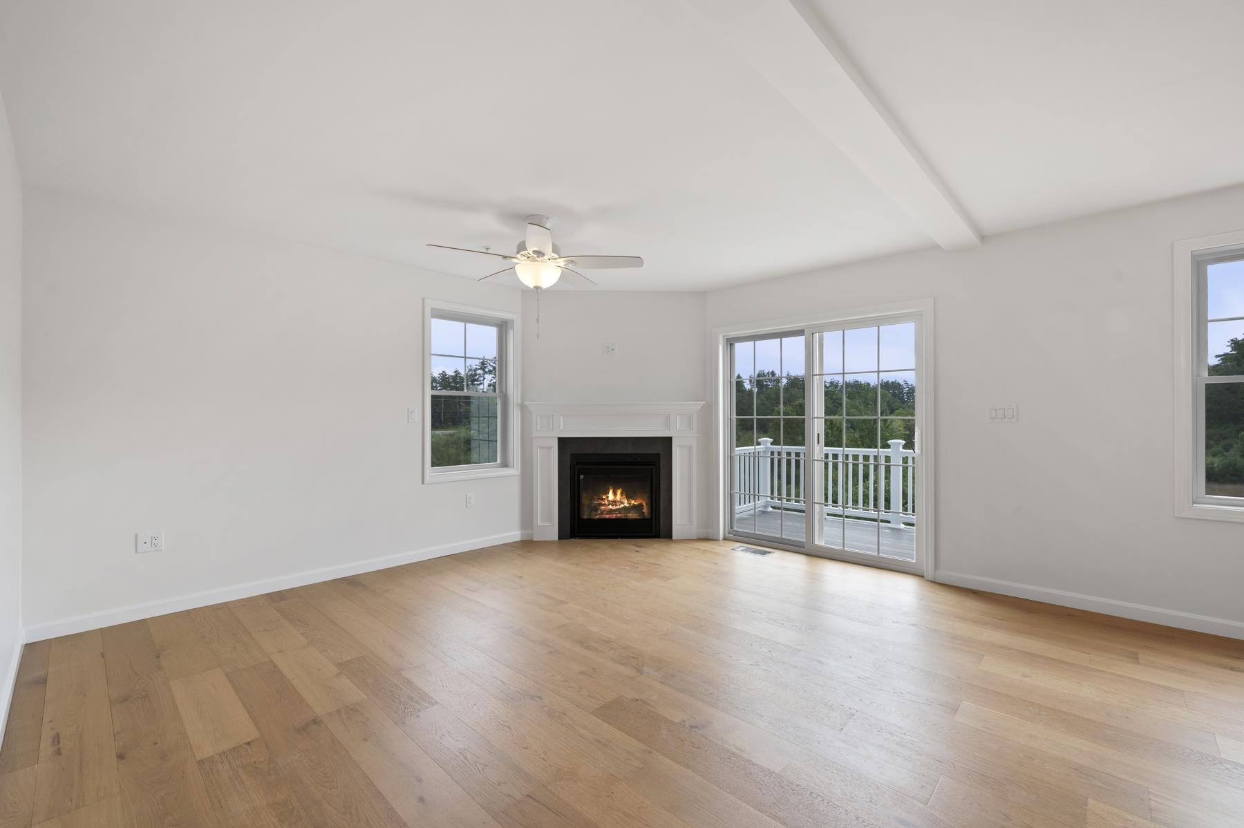35 Crestview Way Raymond, NH 03077 - Photo 10 of 28