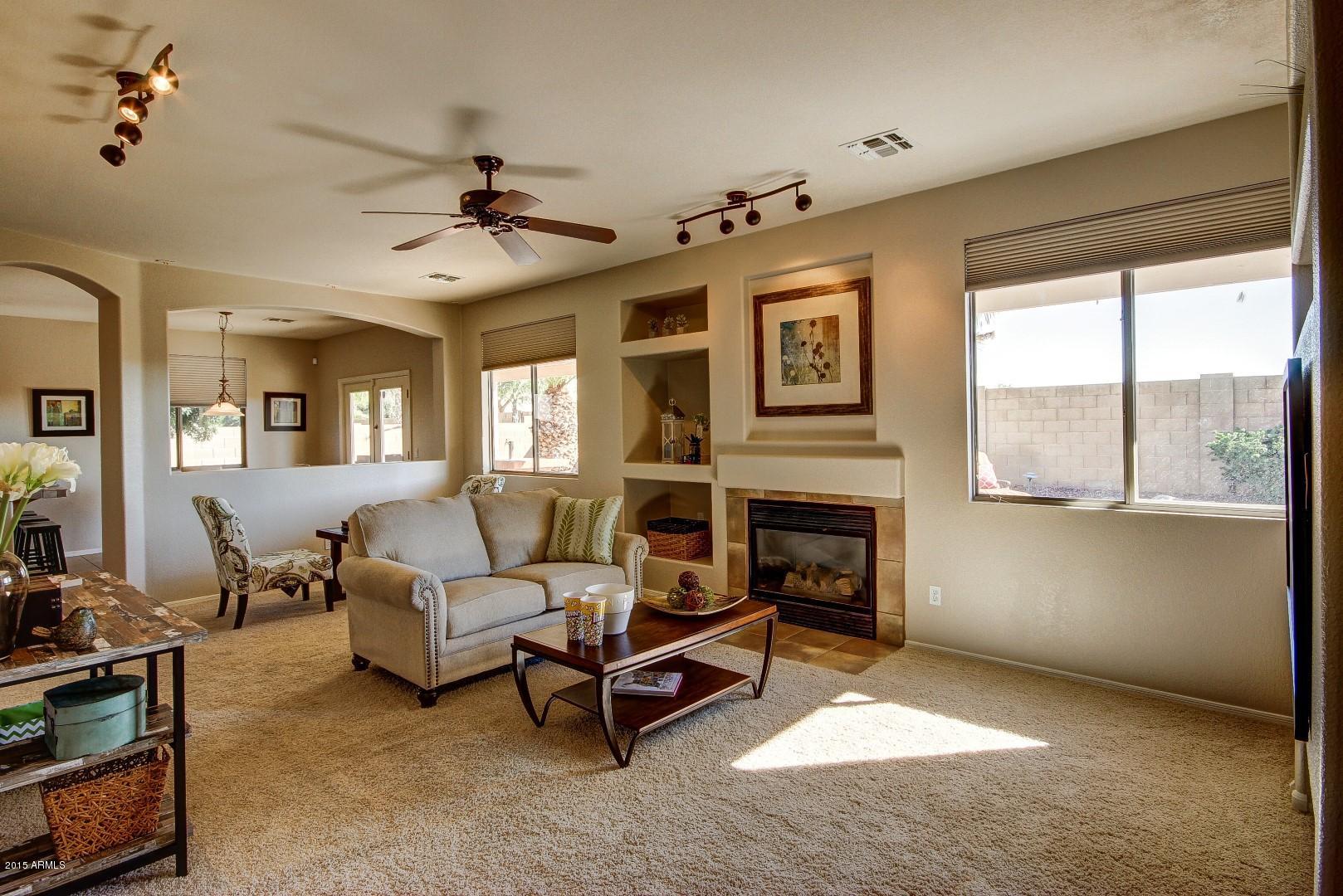 997 South Roles Drive Gilbert, AZ 85296 - Photo 13 of 35 Family Room