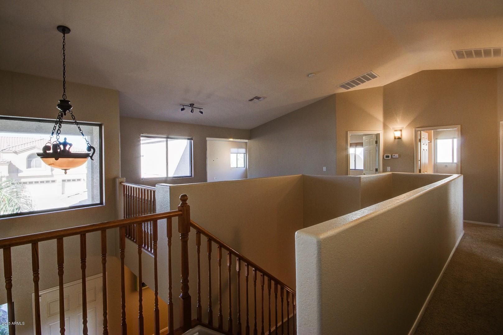 997 South Roles Drive Gilbert, AZ 85296 - Photo 16 of 35 Upstairs