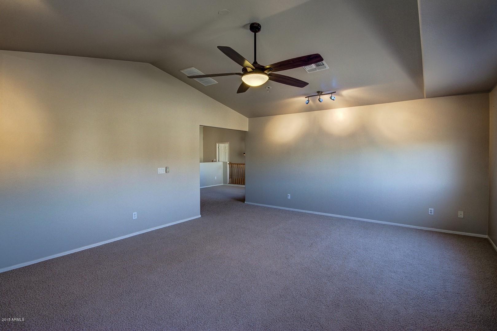 997 South Roles Drive Gilbert, AZ 85296 - Photo 29 of 35 Loft