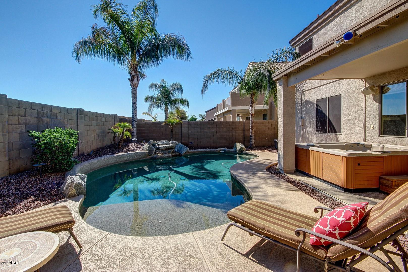 997 South Roles Drive Gilbert, AZ 85296 - Photo 33 of 35 Backyard