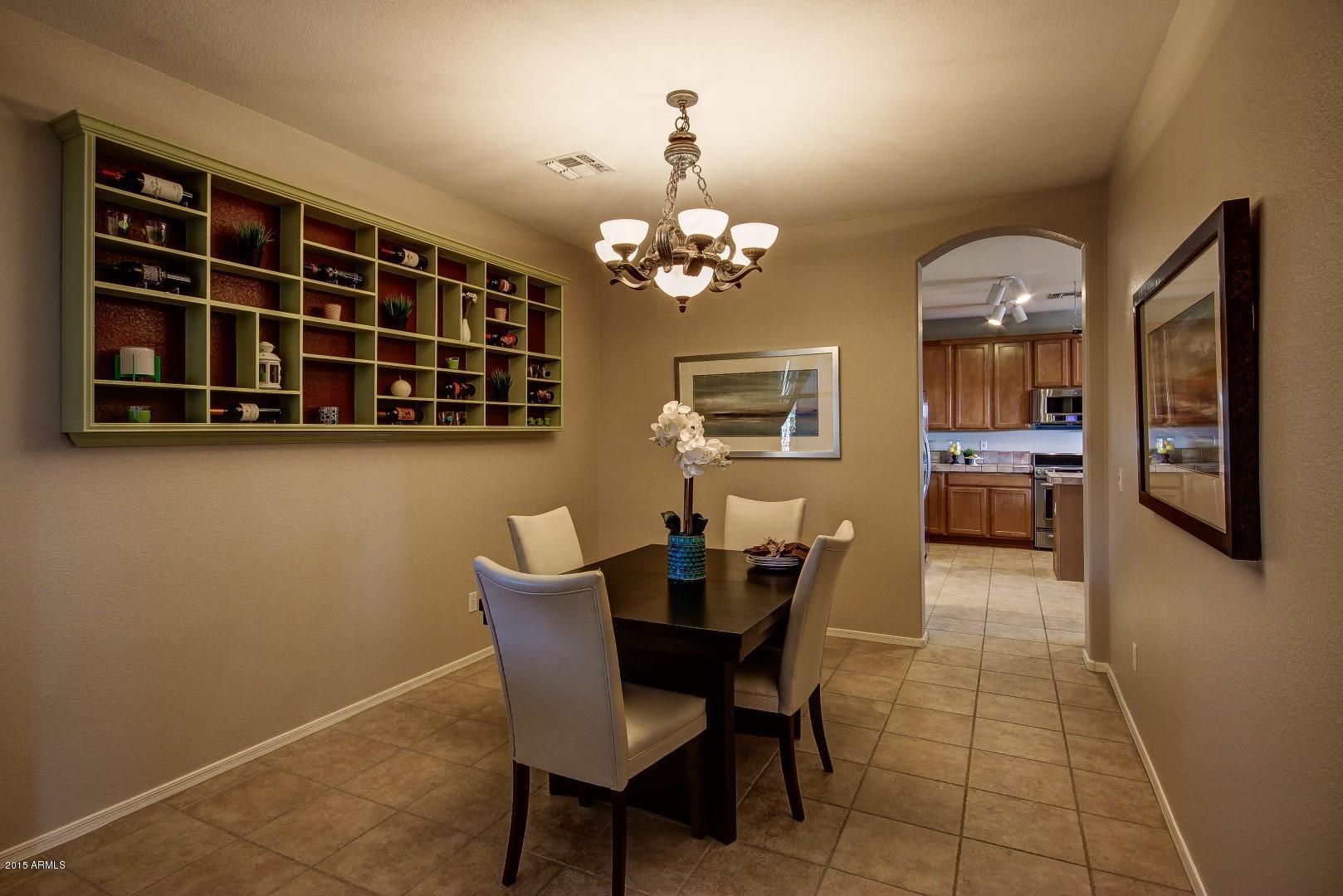 997 South Roles Drive Gilbert, AZ 85296 - Photo 6 of 35 Dining Room