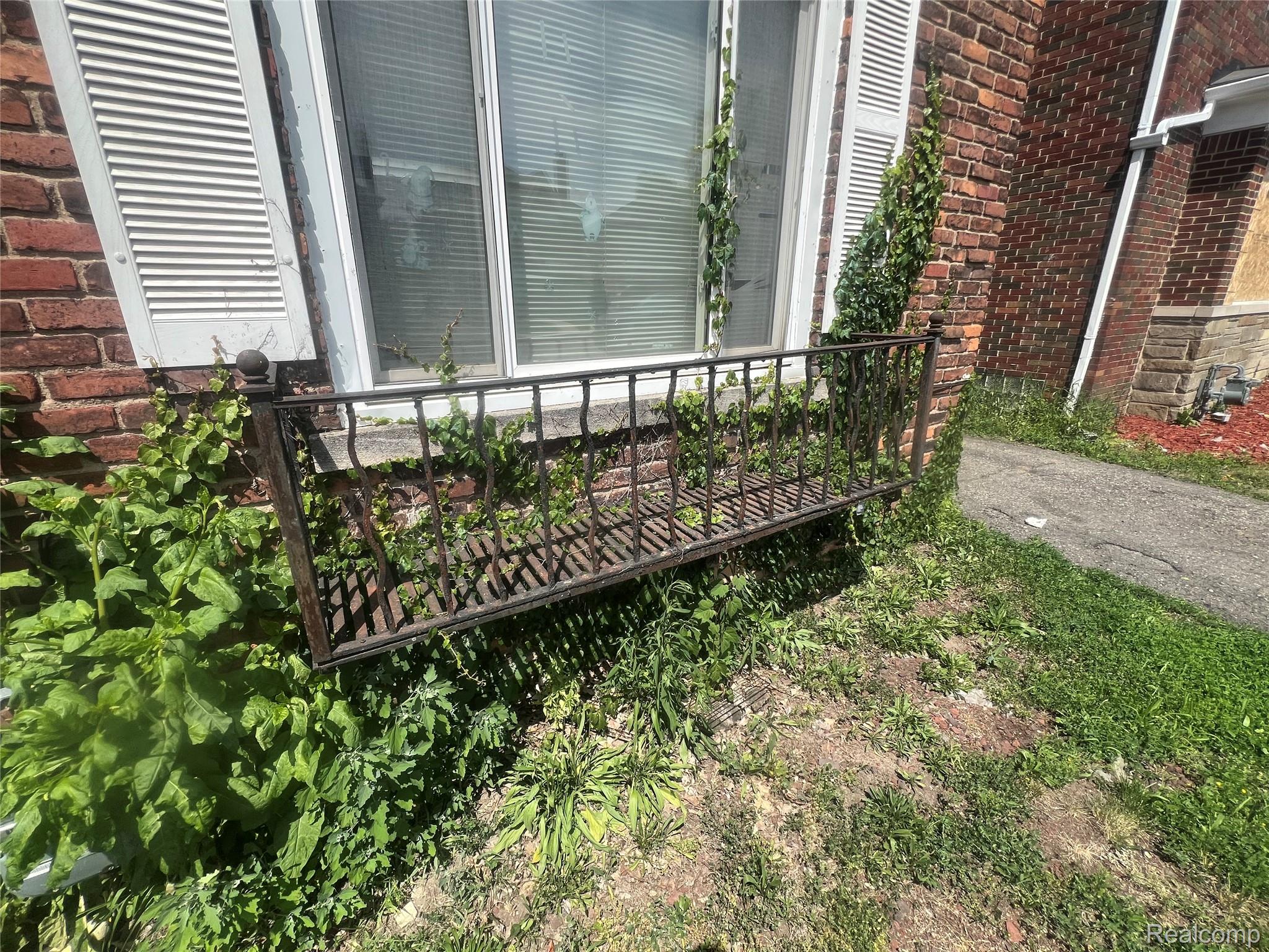 17311 Santa Rosa Drive Detroit, MI 48221 - Photo 8 of 89 Photo Jun 04 2026, 11 49 58 AM.jpg
